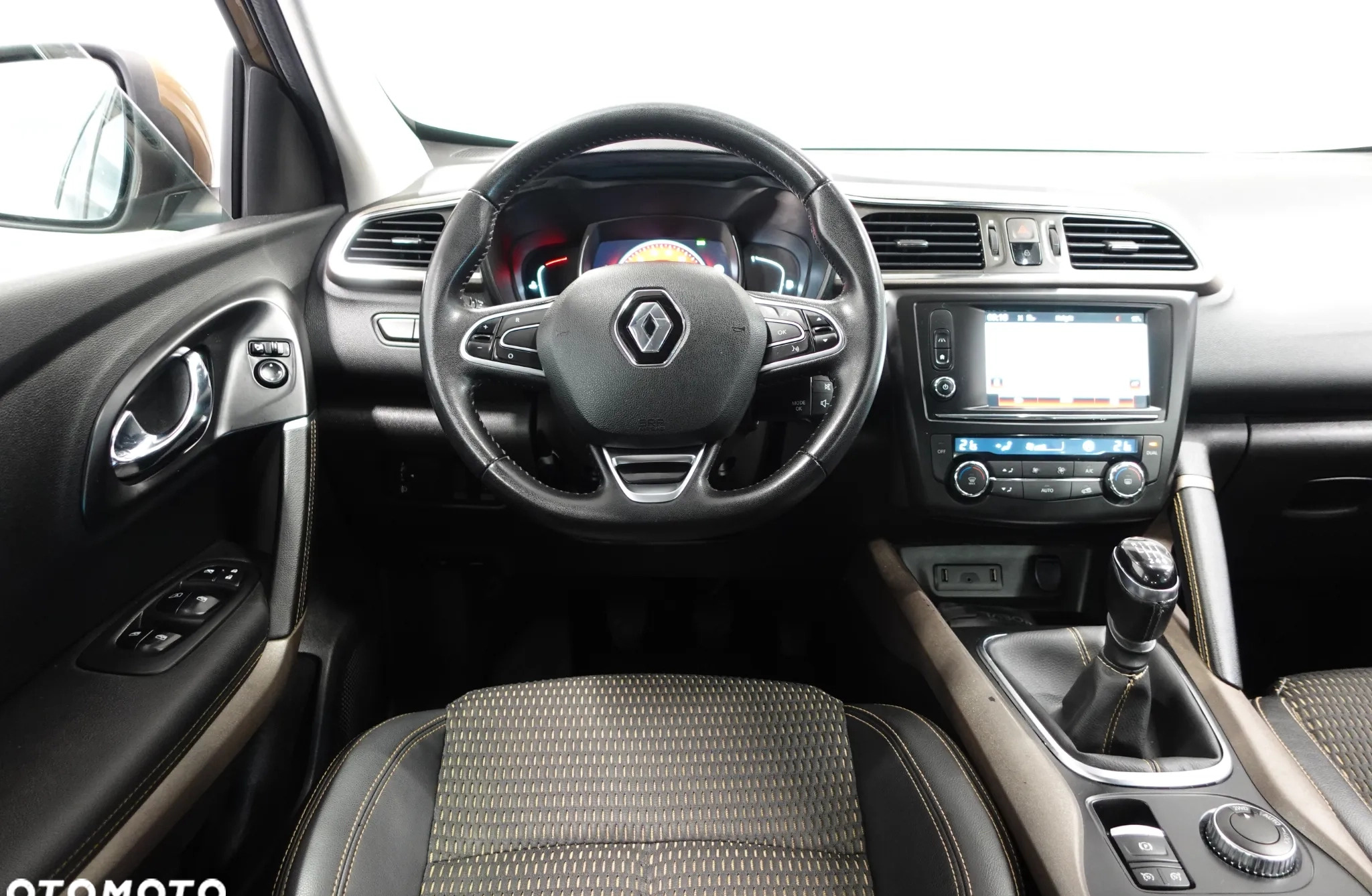 Renault Kadjar cena 57900 przebieg: 168346, rok produkcji 2015 z Rabka-Zdrój małe 742